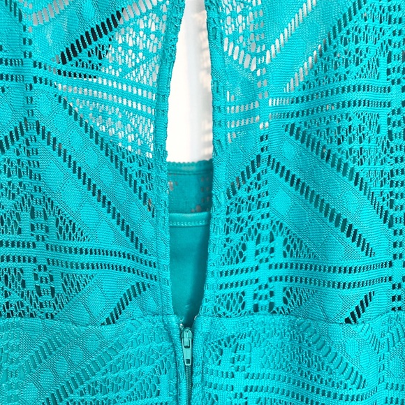 Trixxi 3/4 Sleeve A-Line Turquoise Lace Dress - Picture 5 of 6